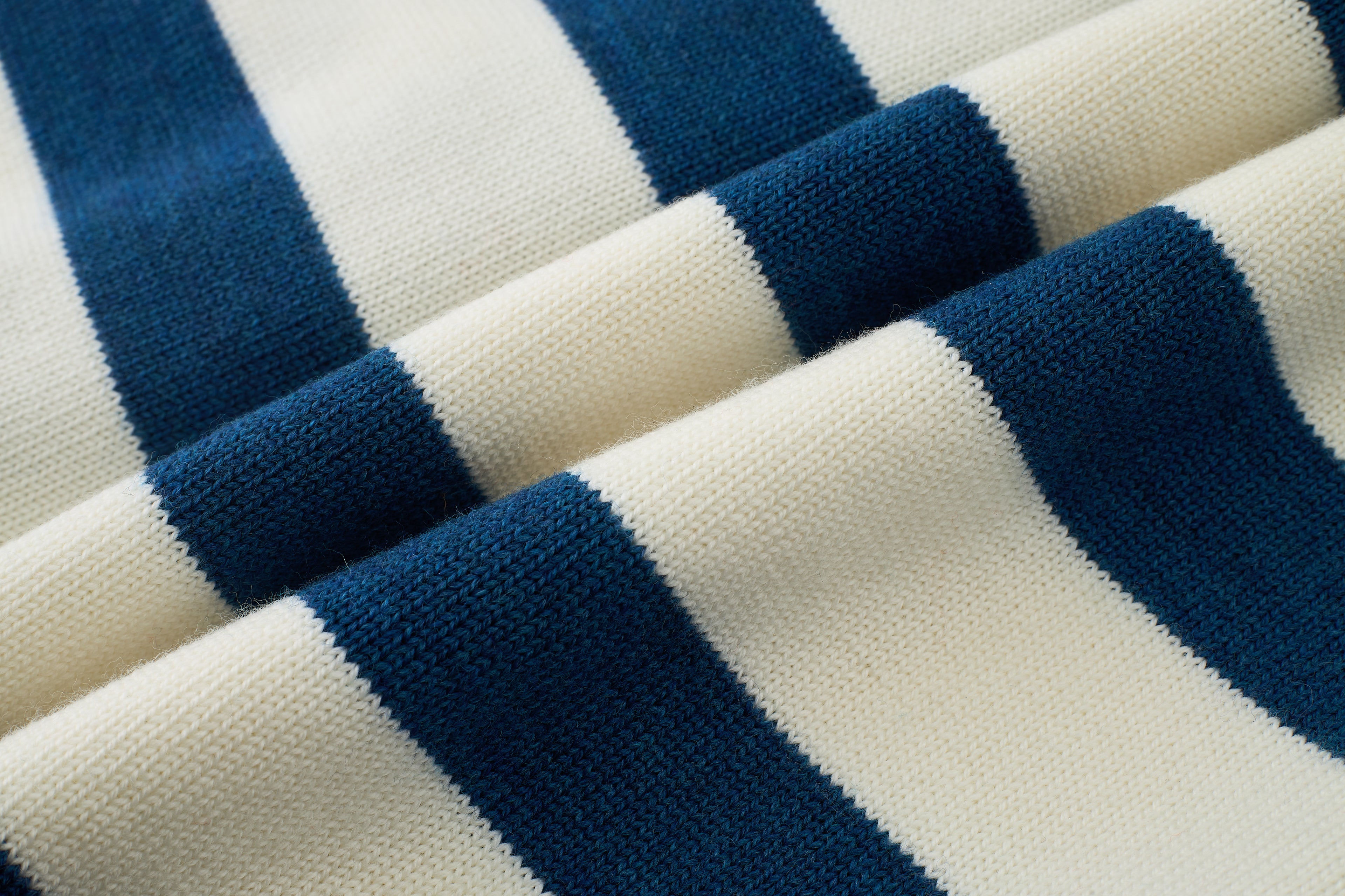 JUMPING HORSE CARDIGAN