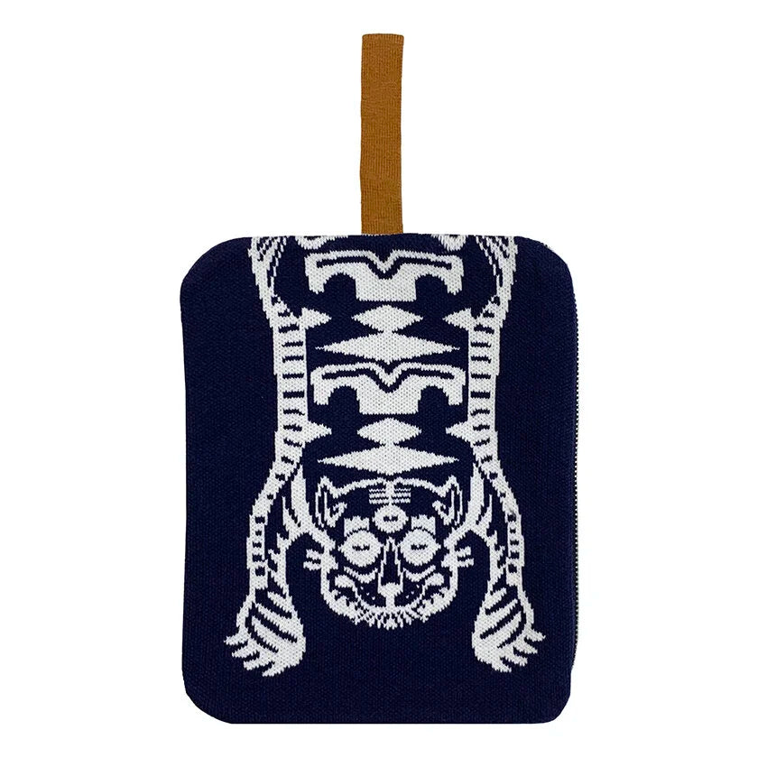 TIGER CLUTCH FROM UPCYCLE BEDSHEET YARN
