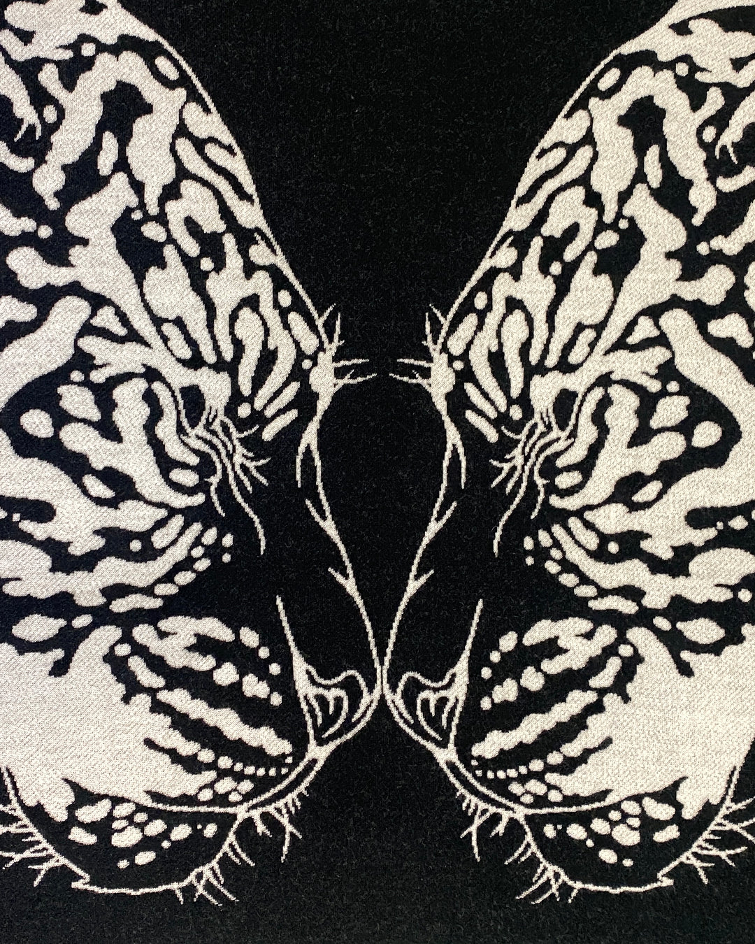 THE OPPOSITE CARDIGAN - CYNTHIA & XIAO x KRISTOPHERH