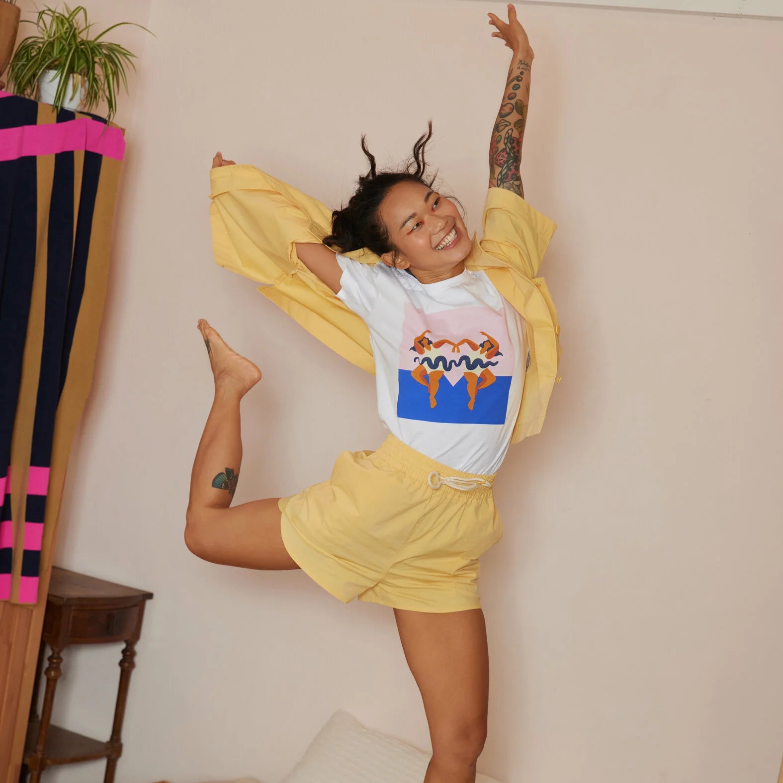 DANCE YOUR HEART OUT PRINT T-SHIRT